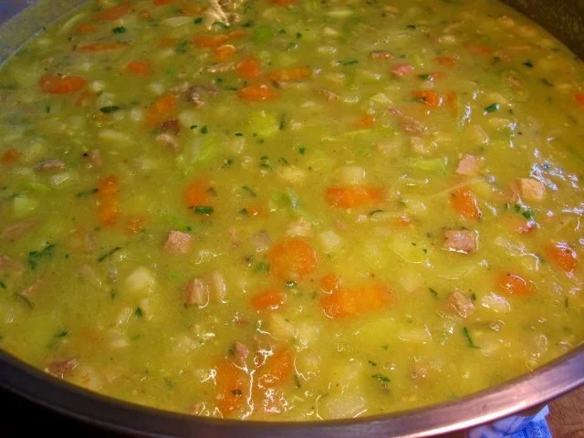 Erbsensuppe - ideal für kühle Herbsttage - Rezept - Bild Nr. 7