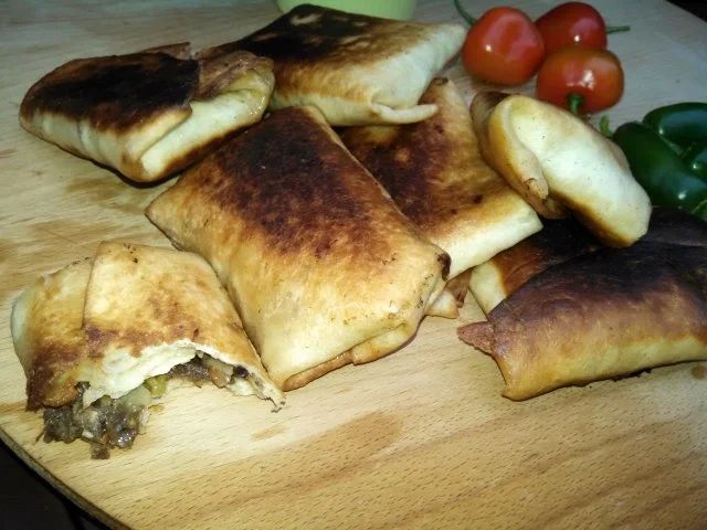 Beef Chimichangas   " HOT " - Rezept