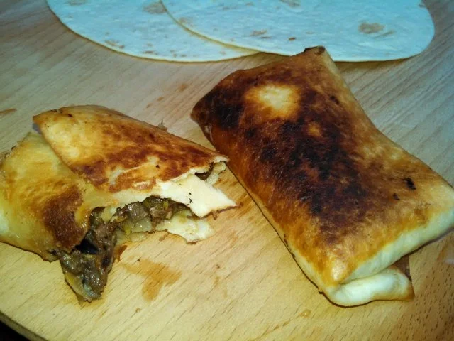 Beef Chimichangas   " HOT " - Rezept - Bild Nr. 2