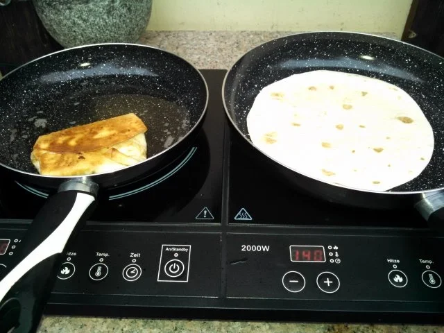 Beef Chimichangas   " HOT " - Rezept - Bild Nr. 4