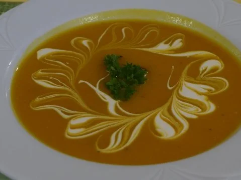 Rezept: Kürbis - Ingwer - Suppe mit Kokossahne Kürbis - Ingwer - Suppe mit Kokossahne - Rezept