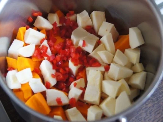 Kürbisbuletten mit Kürbispüree und Rosenkohl - Rezept - Bild Nr. 3