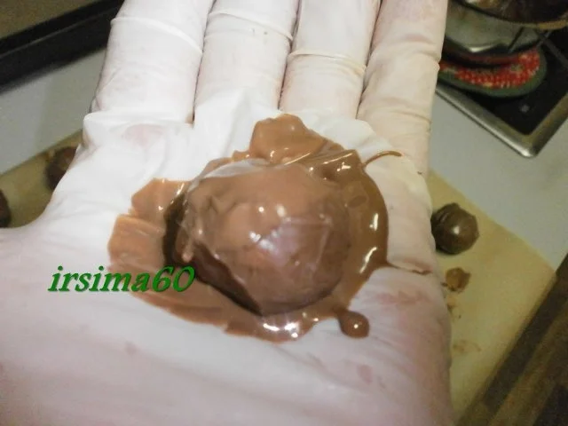 Rezept: Himbeer- Trüffel Bild Nr. 7 Himbeer- Trüffel - Rezept - Bild Nr. 7