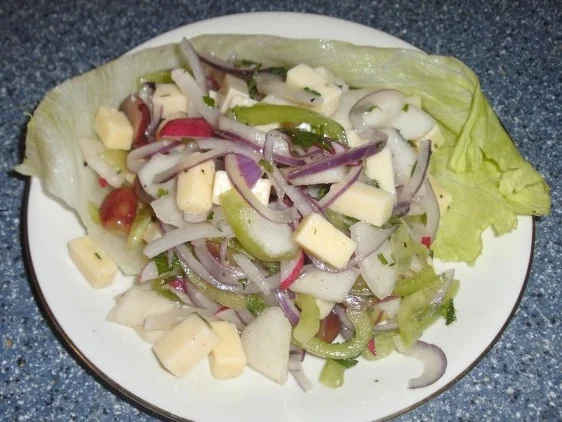 Rezept: Herbstlicher Käsesalat Herbstlicher Käsesalat - Rezept