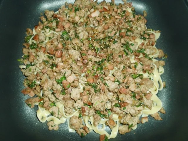 Rezept: Nudelauflauf mit Hackfleisch Bild Nr. 18 Nudelauflauf mit Hackfleisch - Rezept - Bild Nr. 18