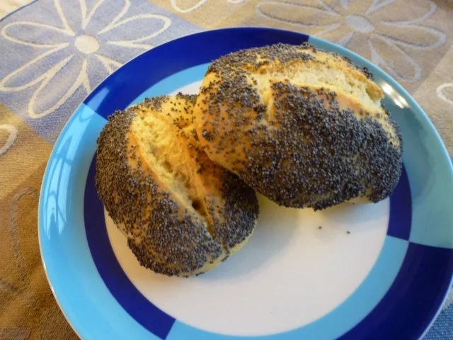 Rezept: Mohnbrötchen Bild Nr. 12 Mohnbrötchen - Rezept - Bild Nr. 12