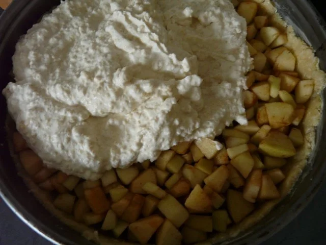 Apfelkuchen mit Rahmguss - Rezept - Bild Nr. 4