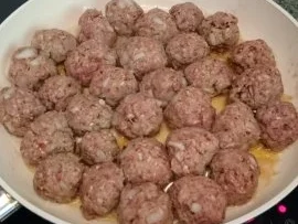 backofenauberginen-zucchini mit knobicreme und lammhackbällchen - Rezept - Bild Nr. 8