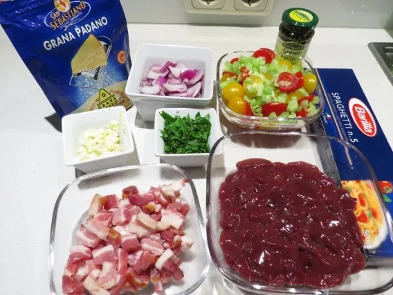 Spaghetti Bolognese mit Leber und frischen Tomaten - Rezept - Bild Nr. 2