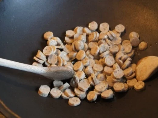 Asia-Wok mit Nürnberger Rostbratwürstchen - Rezept - Bild Nr. 4