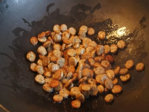 Asia-Wok mit Nürnberger Rostbratwürstchen - Rezept - Bild Nr. 5