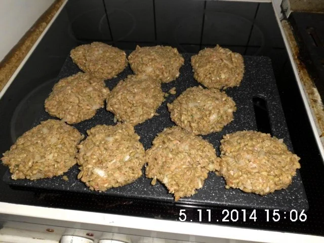 Grünkernküchle mit Knoblauchdip - Rezept - Bild Nr. 3