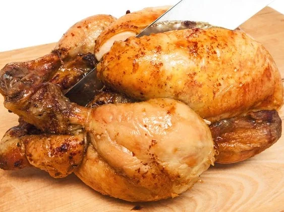 Rezept: Goldbroiler - saftiger und knuspriger DDR-Klassiker Goldbroiler - saftiger und knuspriger DDR-Klassiker - Rezept
