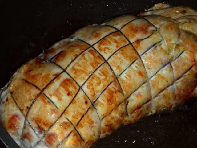 Rezept: Putenrollbraten gefüllt mit Schinken-Quark und Gemüse Bild Nr. 8 Putenrollbraten gefüllt mit Schinken-Quark und Gemüse - Rezept - Bild Nr. 8