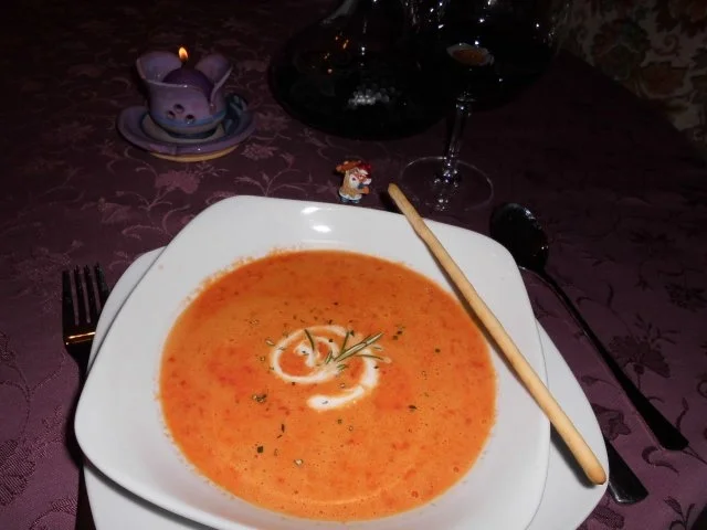 Rezept: Paprikaschaumsüppchen mit Parmesan>> Paprikaschaumsüppchen mit Parmesan>> - Rezept