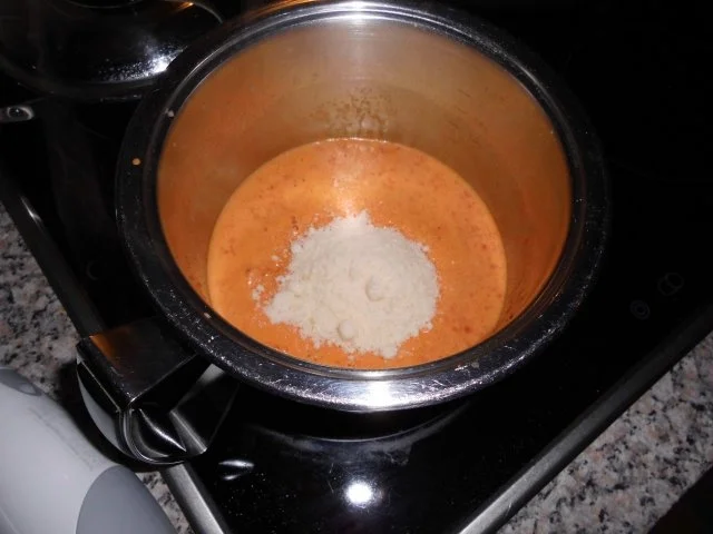 Rezept: Paprikaschaumsüppchen mit Parmesan>> Bild Nr. 4 Paprikaschaumsüppchen mit Parmesan>> - Rezept - Bild Nr. 4