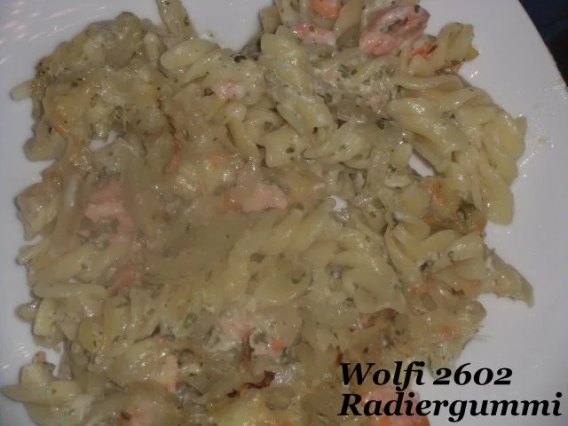 Auflauf - Fisch : Räucherlachs - Nudeln in Cremesoße mit vielen Kräutern - Rezept - Bild Nr. 4