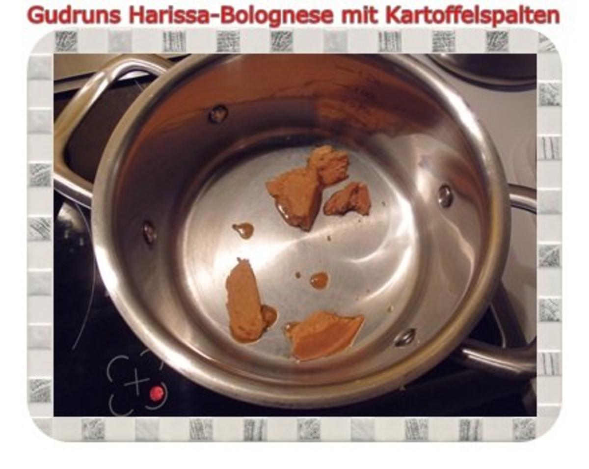 Hackfleisch: Harissa-Bolognese mit Kartoffelspalten - Rezept - Bild Nr. 3