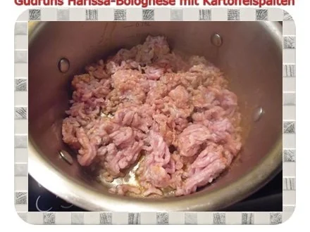 Hackfleisch: Harissa-Bolognese mit Kartoffelspalten - Rezept - Bild Nr. 4