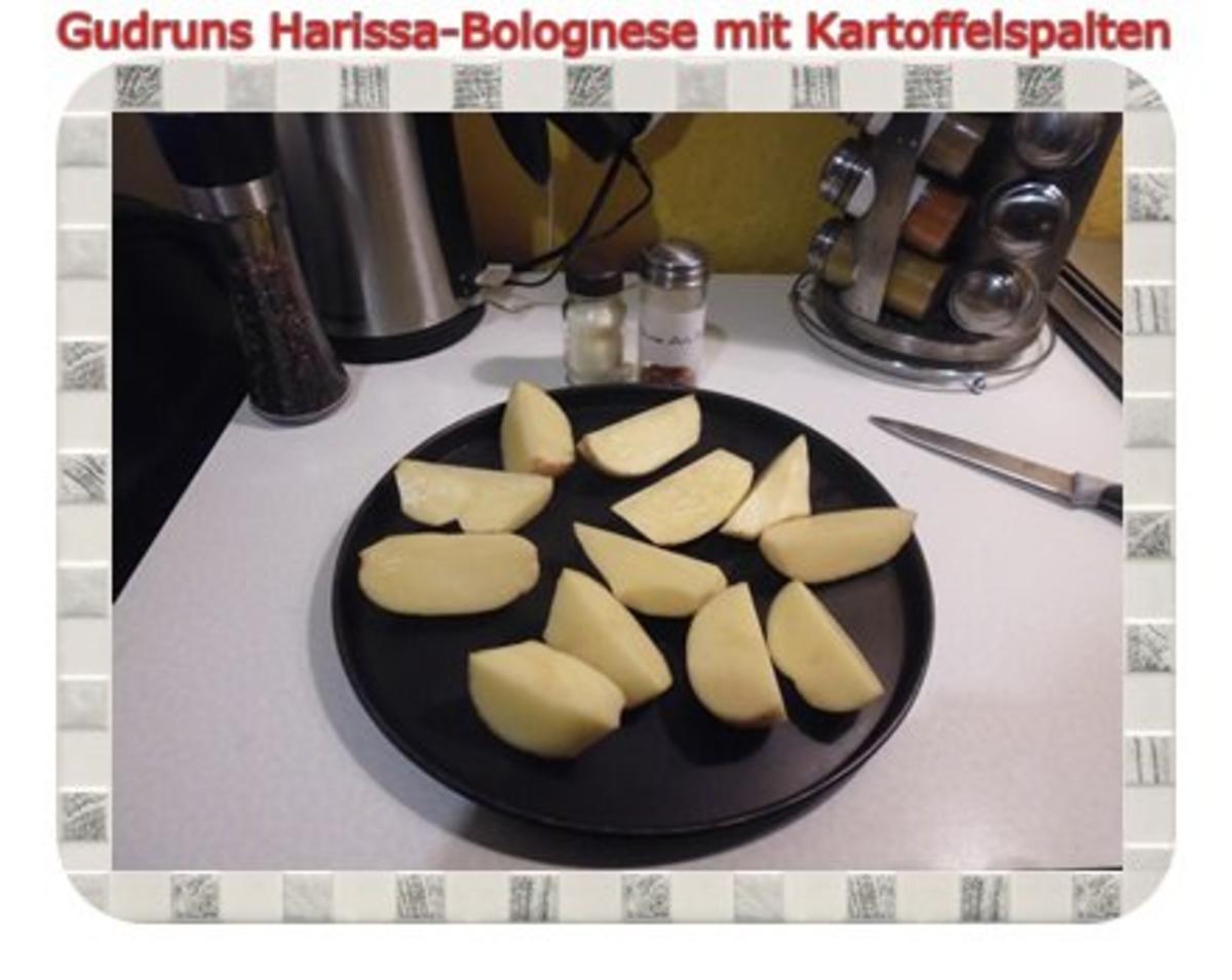 Hackfleisch: Harissa-Bolognese mit Kartoffelspalten - Rezept - Bild Nr. 7