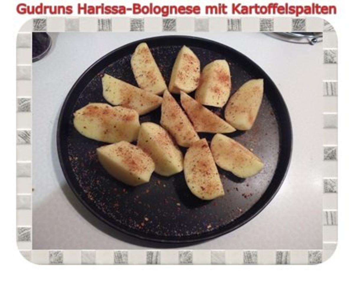 Hackfleisch: Harissa-Bolognese mit Kartoffelspalten - Rezept - Bild Nr. 8