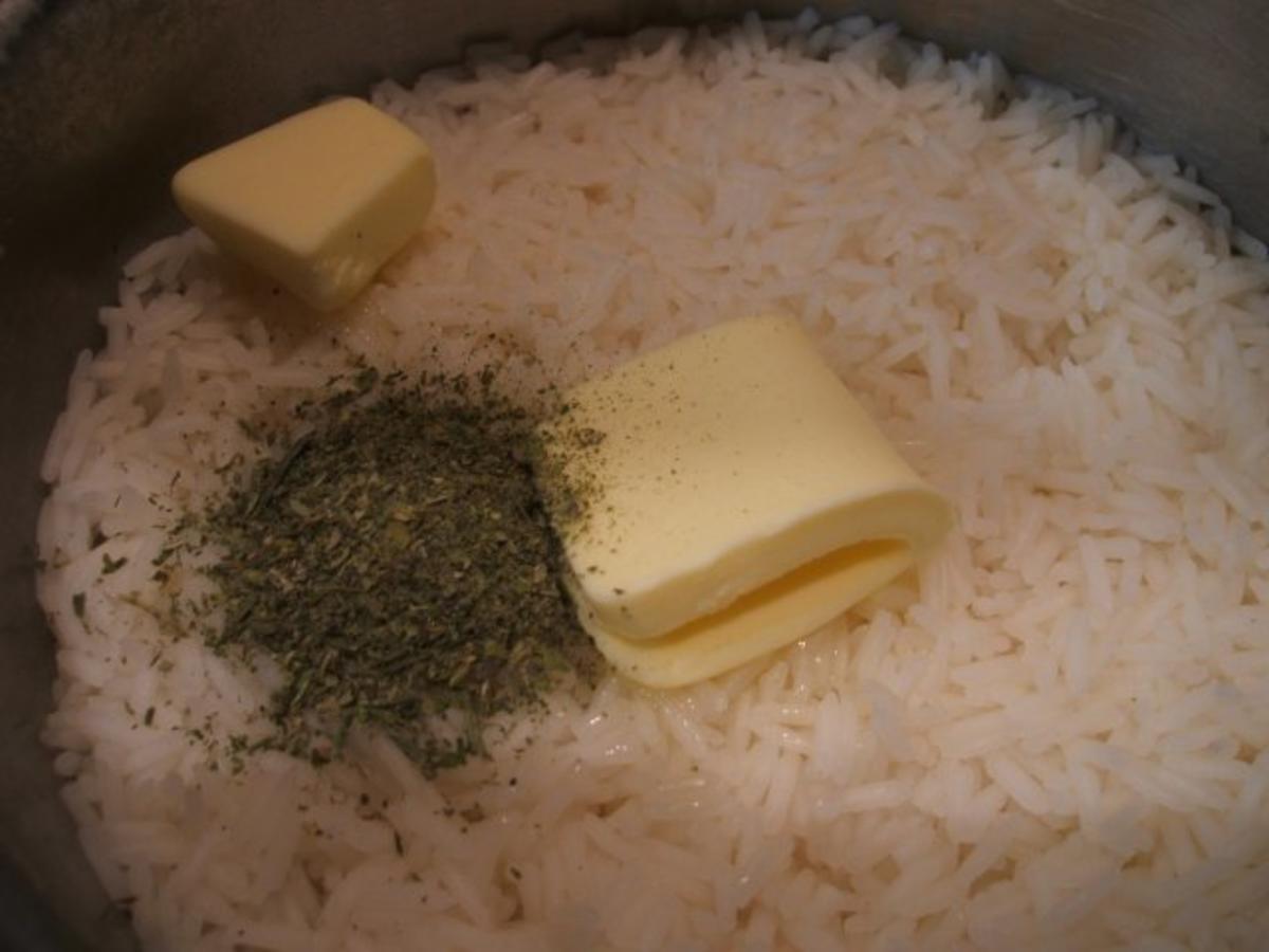 Geflügel: Hähnchen-Geschnetzeltes in Schmorgemüse mit Kräuter-Butter-Reis - Rezept - Bild Nr. 9