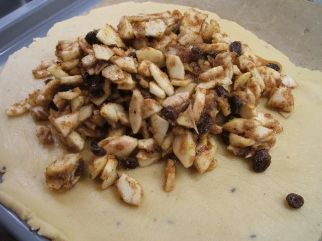 Backen: Südtiroler Apfelstrudel - eine süße Verführung    **** für Geli zum Geburtstag**** - Rezept - Bild Nr. 9