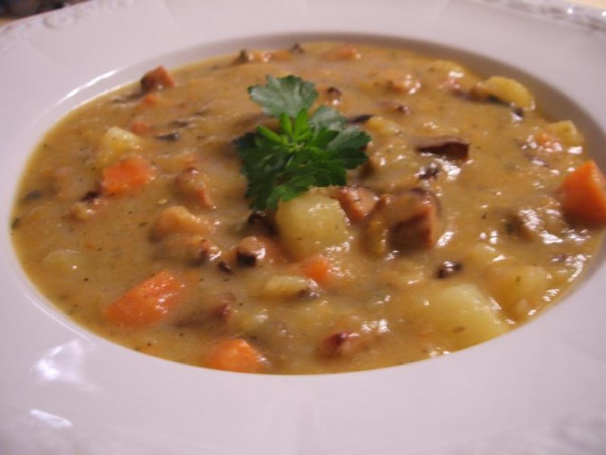 Suppen: Mein Kartoffeleintopf - Rezept mit Bild - kochbar.de