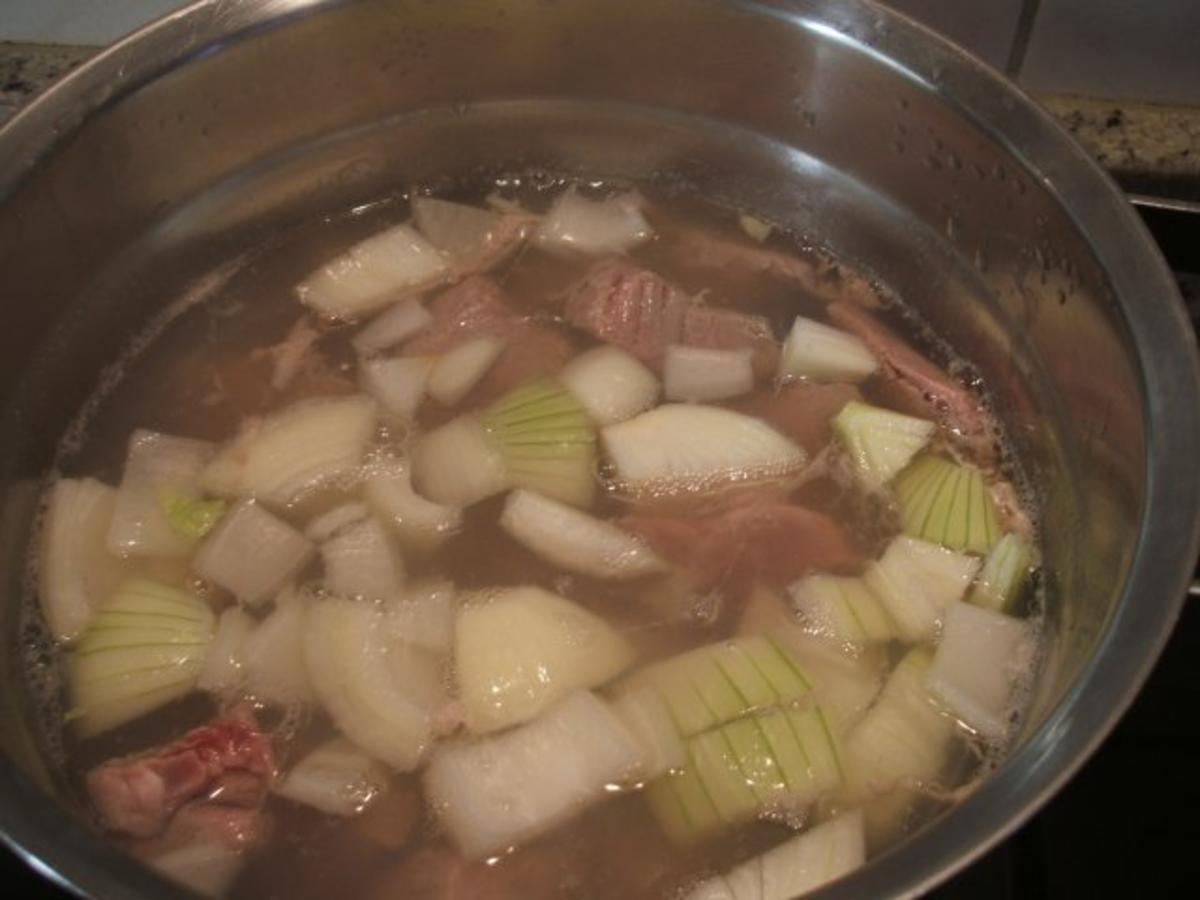 Suppen: WWW - Weißkohl, Wirsing, Wruken mit Lammfleisch - Rezept - Bild Nr. 3