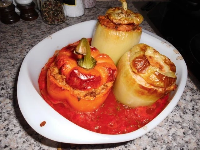 Paprikaschoten auf griechische Art>> - Rezept