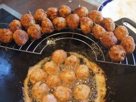 Rezept: Reis-Mett-Bällchen Bild Nr. 9 Reis-Mett-Bällchen - Rezept - Bild Nr. 9