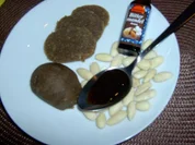 Dunkle Marzipanrohmasse mit Rübensaft - Rezept