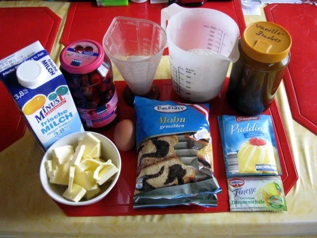 Rezept: Mohn - Kirsch - Kuchen mit Streusel Bild Nr. 2 Mohn - Kirsch - Kuchen mit Streusel - Rezept - Bild Nr. 2