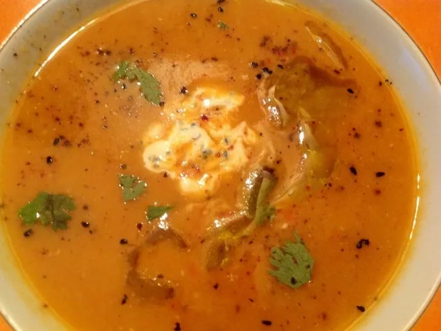 Rezept: Rote Linsensuppe mit Creme fraîche Bild Nr. 2 Rote Linsensuppe mit Creme fraîche - Rezept - Bild Nr. 2