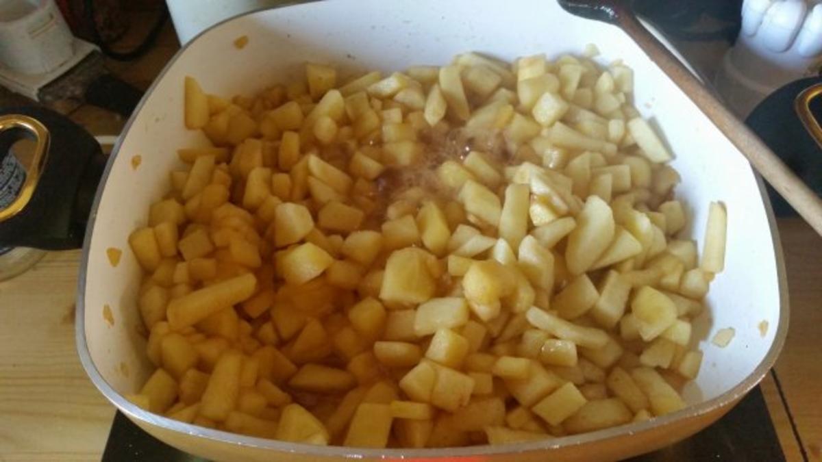 Apfelkuchen aufgerollt - Rezept - Bild Nr. 3