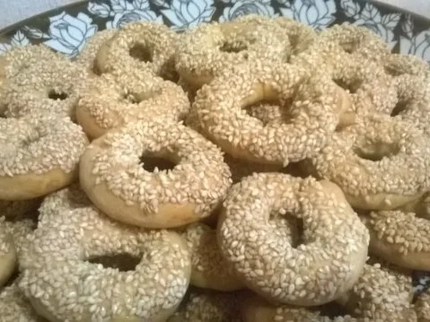 Rezept: Türkische Knusperringe mit Sesam Bild Nr. 7 Türkische Knusperringe mit Sesam - Rezept - Bild Nr. 7