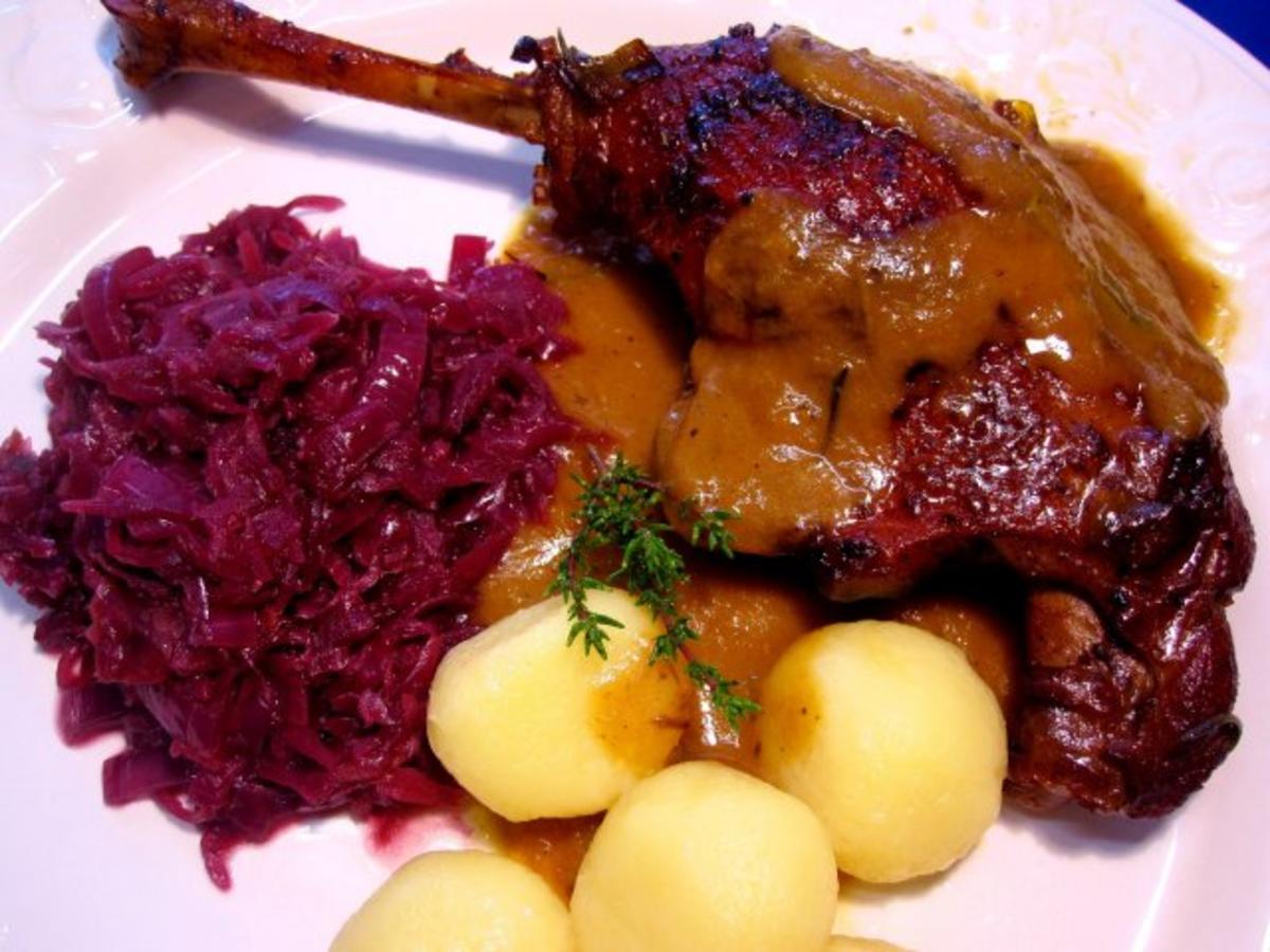 Gänsekeulen zum Martinstag - Rezept mit Bild - kochbar.de