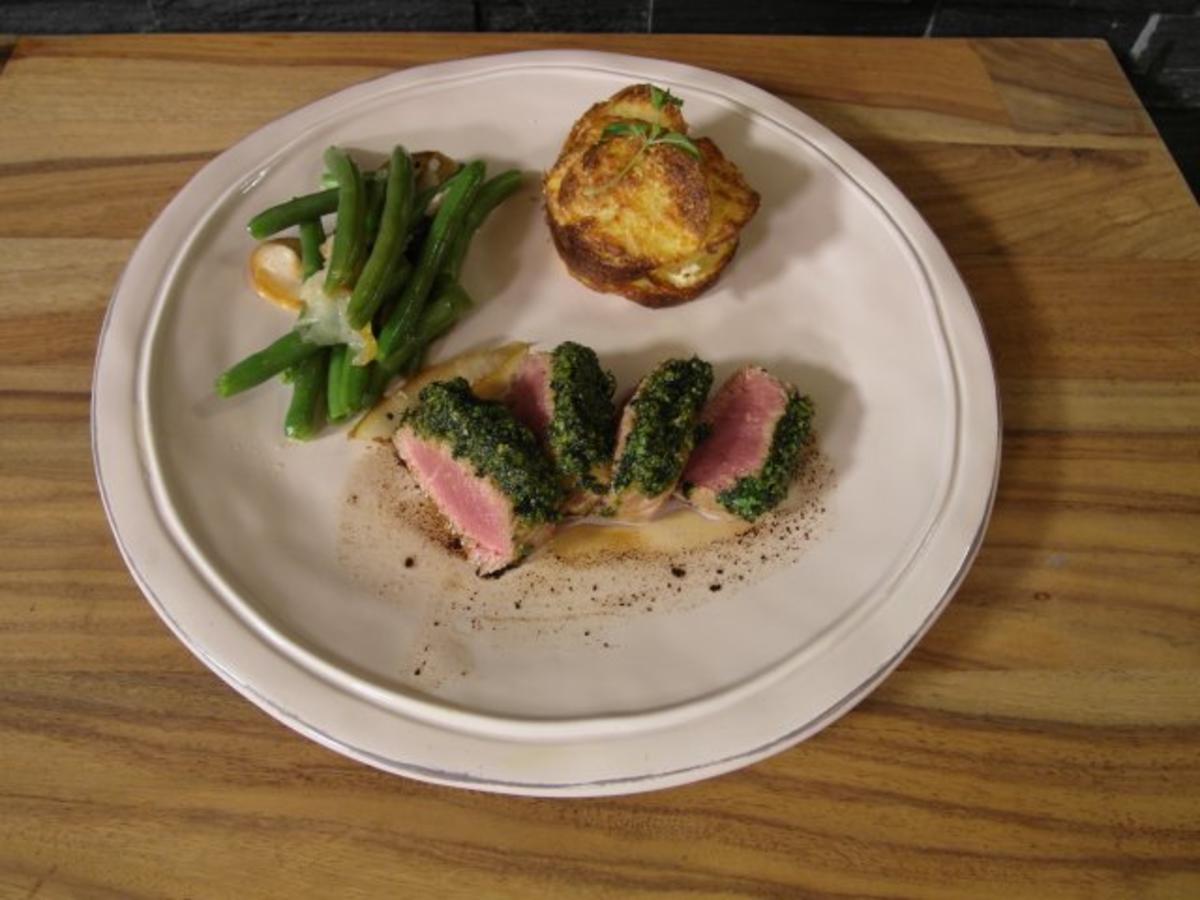 Lammfilet mit Kartoffelgratin und Birnen-Bohnen-Ragout - Rezept ...