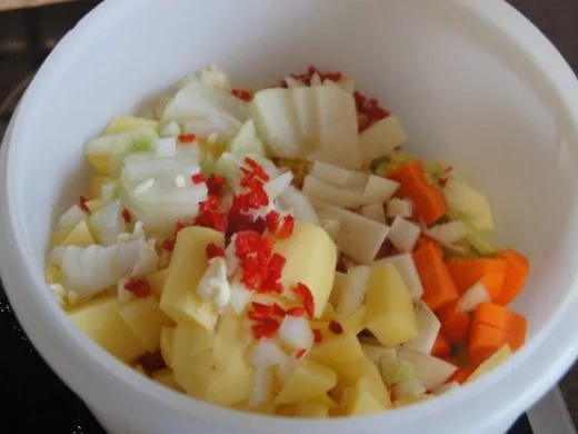 Curry-Gemüsesuppe mit Einlage - Rezept - Bild Nr. 3