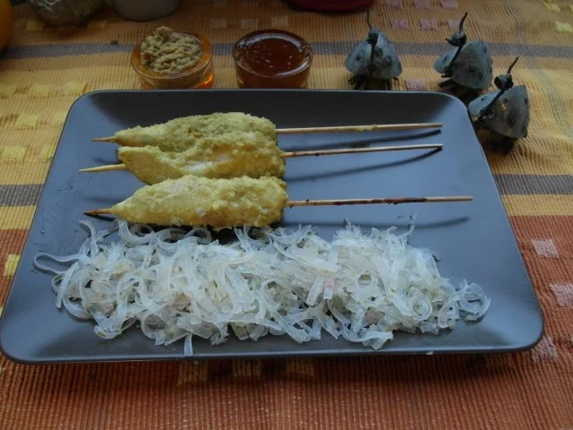 Rezept: Marinierte Geflügelspieße mit diversen Soßen Marinierte Geflügelspieße mit diversen Soßen - Rezept