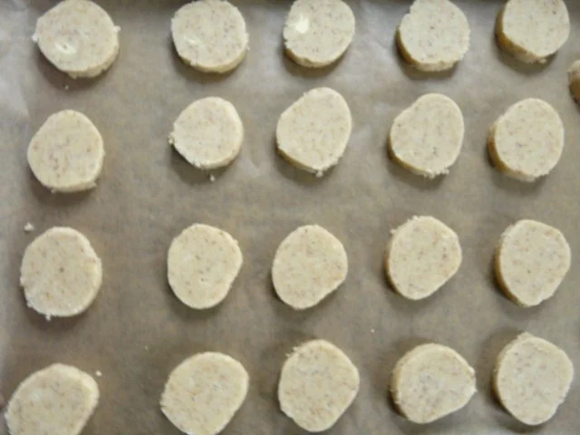 Rezept: Walnusstaler Bild Nr. 8 Walnusstaler - Rezept - Bild Nr. 8