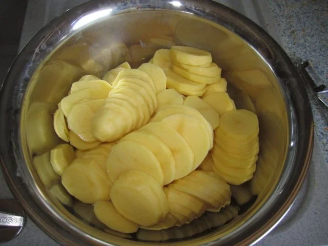 Rezept: Hackfleischauflauf mit Zucchini und Schafskäse Bild Nr. 2 Hackfleischauflauf mit Zucchini und Schafskäse - Rezept - Bild Nr. 2