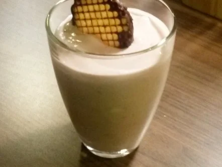 Rezept: Quarkdessert mit Erdbeeren & Schokoküssen Quarkdessert mit Erdbeeren & Schokoküssen - Rezept