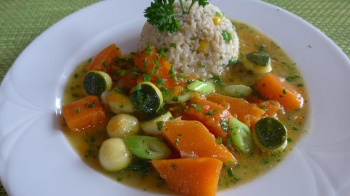 Geschwenktes Gemüse an gemischtem Reis - Rezept