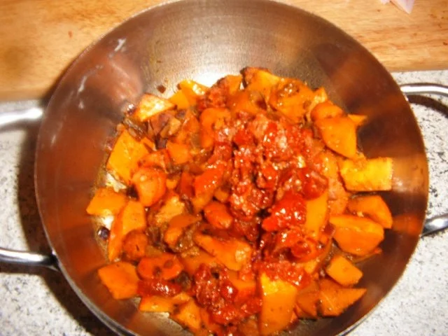 Rezept: Kürbis-Nudel-Auflauf Bild Nr. 7 Kürbis-Nudel-Auflauf - Rezept - Bild Nr. 7