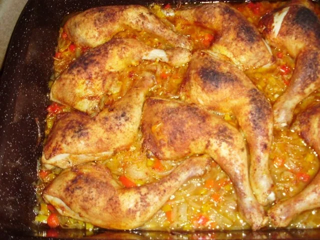 Rezept: Hähnchenschenkel im Paprika-Zwiebel-Riesling-Sud Bild Nr. 8 Hähnchenschenkel im Paprika-Zwiebel-Riesling-Sud - Rezept - Bild Nr. 8