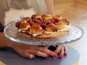 "Brandteigtörtchen mit Birnen und Zartbittercreme" - Rezept