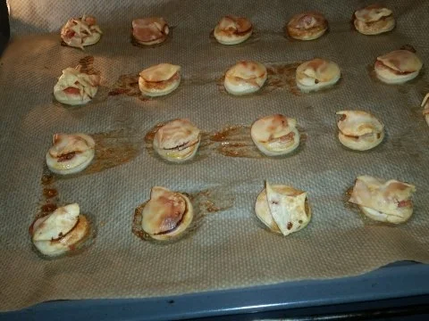 Blätterteig-Snacks mit italienischen Senffrüchten - Rezept