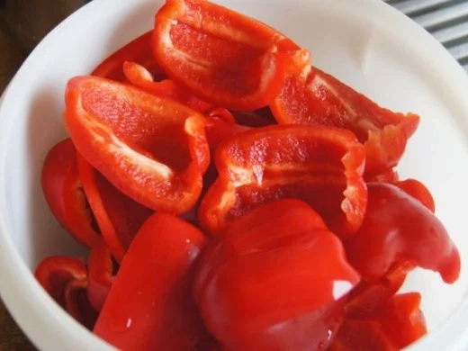 Köfte mit Paprikasauce und Jogurt - Rezept - Bild Nr. 10