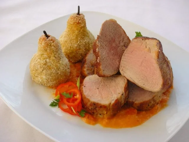 Schweinslungenbraten an Paprikasauce und Safran-Reisbirnen - Rezept - Bild Nr. 18